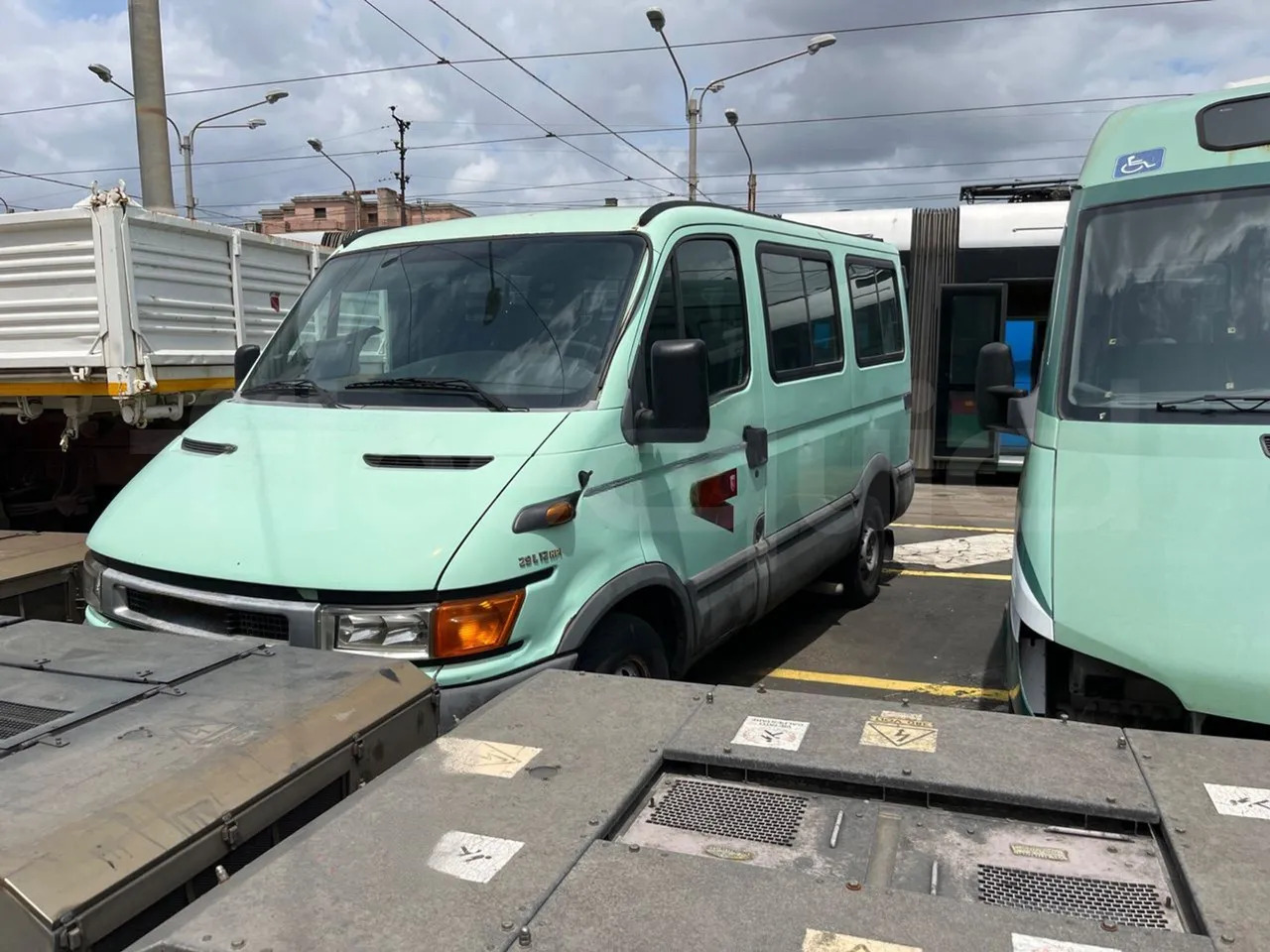 N.2Iveco Daily - 소형 버스, 승합차 : 사진 3 N.2Iveco Daily - 소형 버스, 승합차 : 사진 3