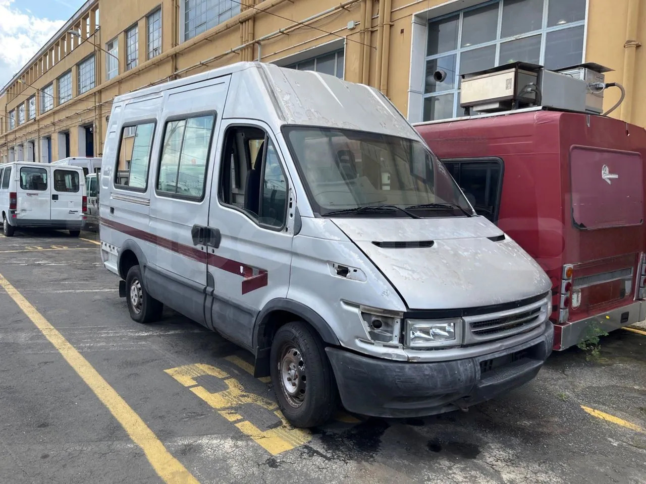 N.6Iveco Daily - 소형 버스, 승합차 : 사진 1 N.6Iveco Daily - 소형 버스, 승합차 : 사진 1
