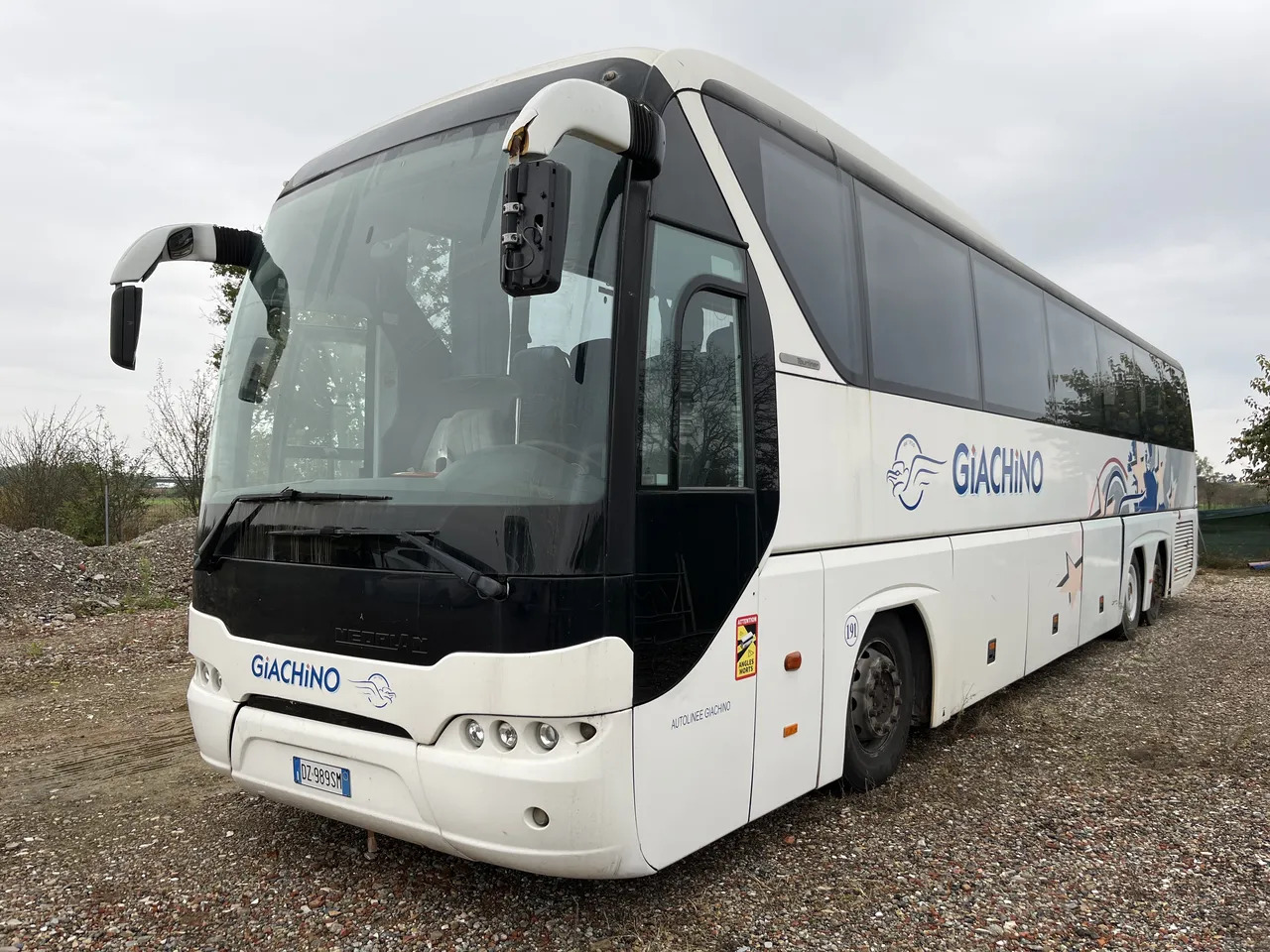 Neoplan P22 - 대형 버스 : 사진 4 Neoplan P22 - 대형 버스 : 사진 4