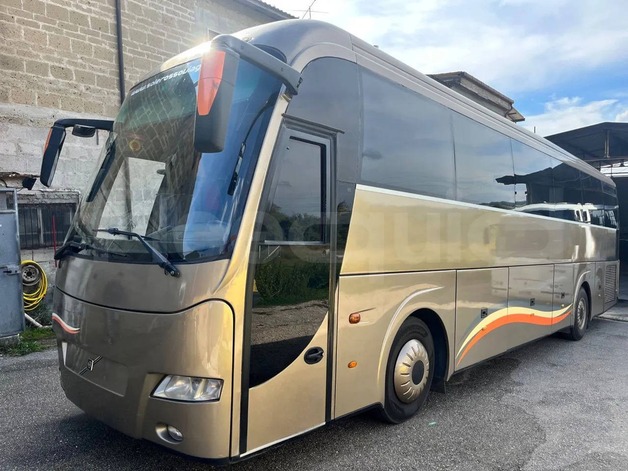 Volvo Barbi Genesis - 대형 버스 : 사진 4 Volvo Barbi Genesis - 대형 버스 : 사진 4