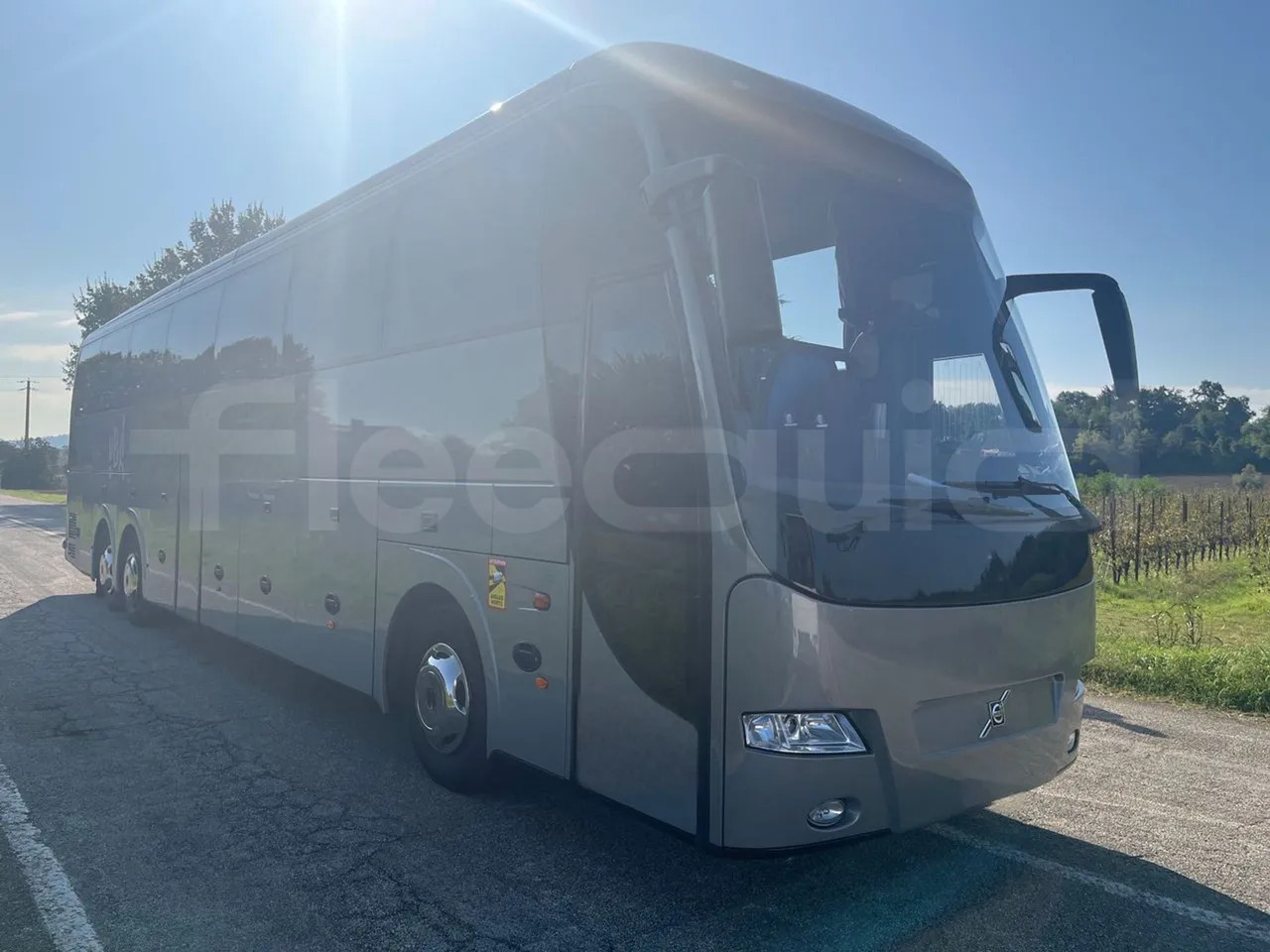 Volvo Barbi Genesis - 대형 버스 : 사진 1 Volvo Barbi Genesis - 대형 버스 : 사진 1