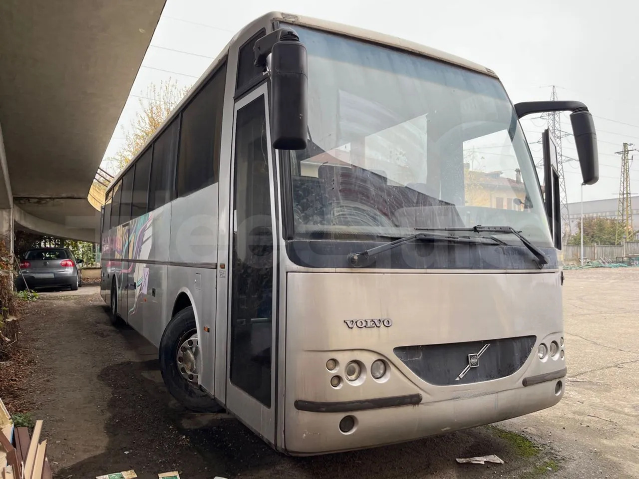 Volvo Barbi Genesis - 대형 버스 : 사진 1 Volvo Barbi Genesis - 대형 버스 : 사진 1