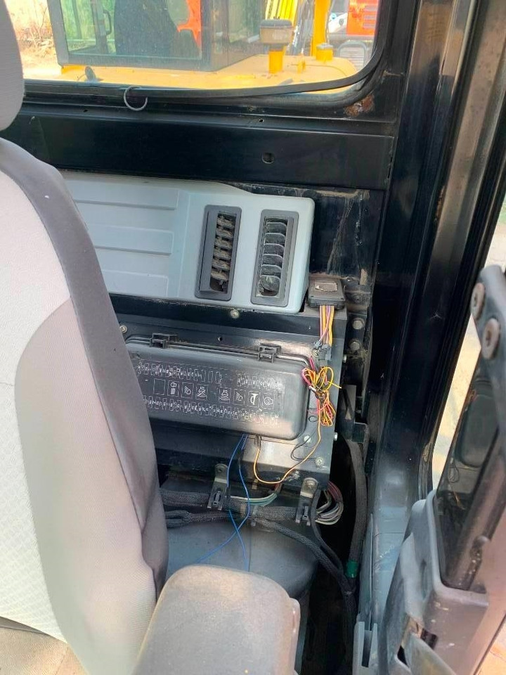 CAT 307D - 미니 굴삭기 : 사진 5 CAT 307D - 미니 굴삭기 : 사진 5