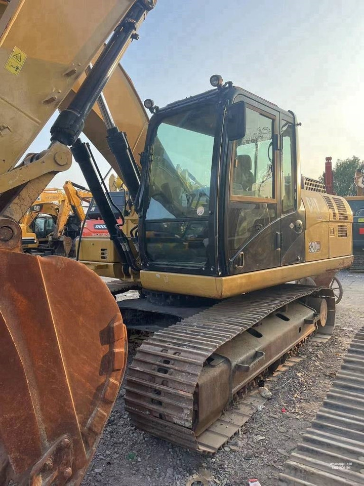 CAT 320 gx - 크롤러 굴삭기 : 사진 3 CAT 320 gx - 크롤러 굴삭기 : 사진 3