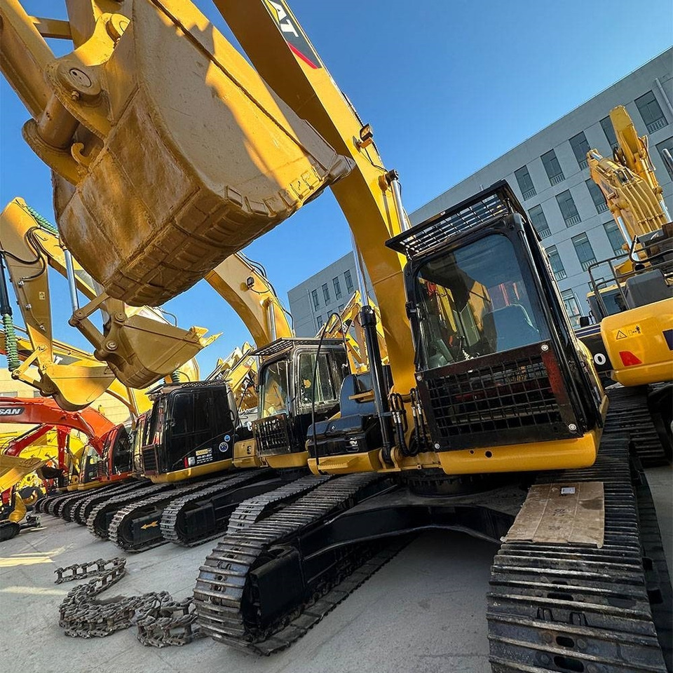 CAT 323 D L - 크롤러 굴삭기 : 사진 3 CAT 323 D L - 크롤러 굴삭기 : 사진 3