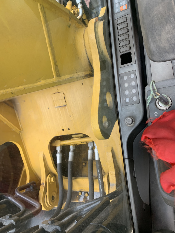 CATERPILLAR 323D2L - 굴착기 : 사진 1 CATERPILLAR 323D2L - 굴착기 : 사진 1
