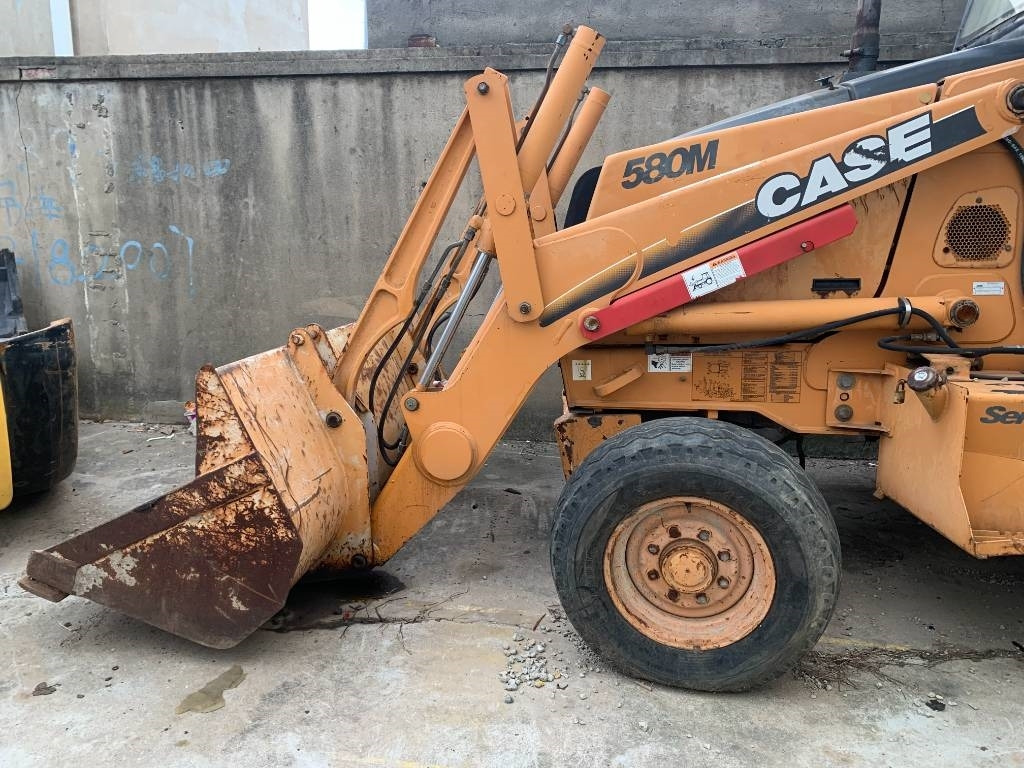 Case 580 M - 백호 로더 : 사진 4 Case 580 M - 백호 로더 : 사진 4