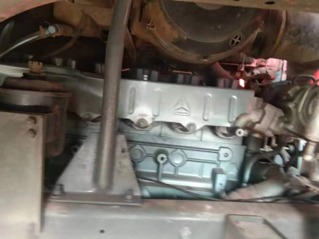 Howo 6X4  - 덤프트럭 : 사진 2 Howo 6X4  - 덤프트럭 : 사진 2