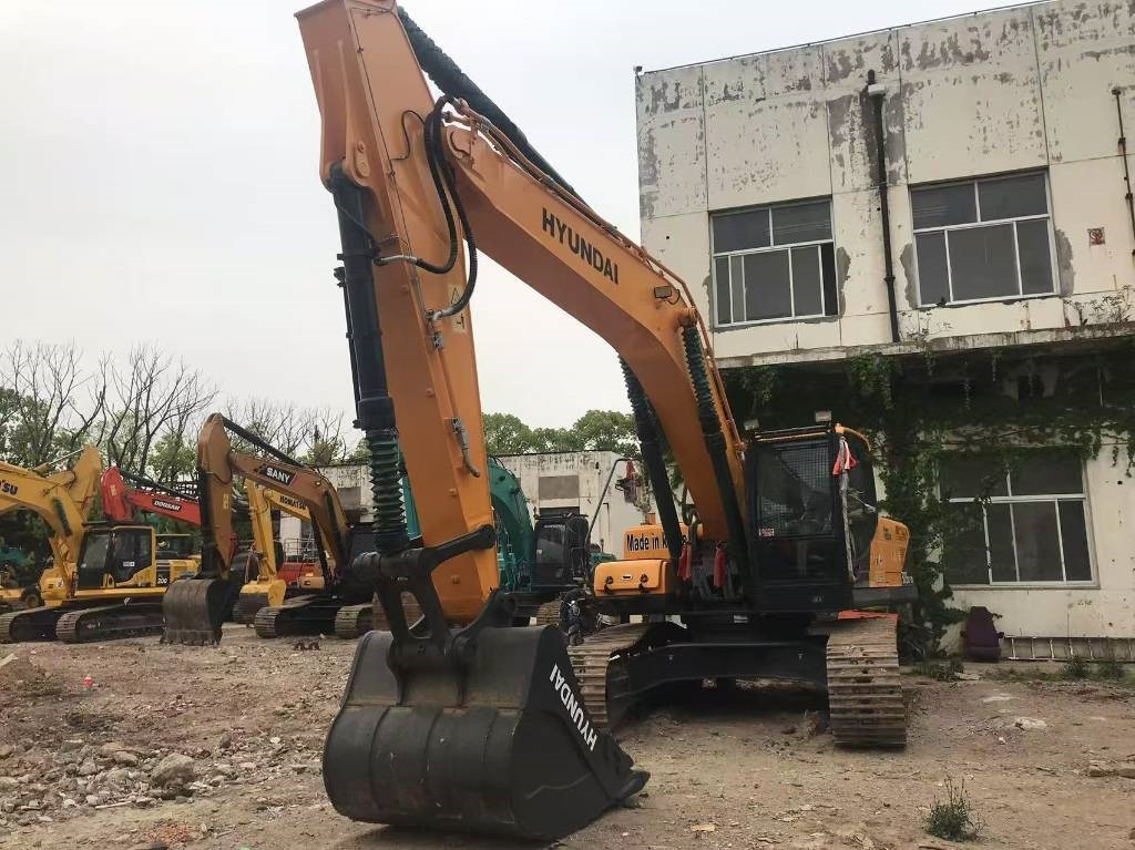 Hyundai 305LC-9S - 크롤러 굴삭기 : 사진 3 Hyundai 305LC-9S - 크롤러 굴삭기 : 사진 3