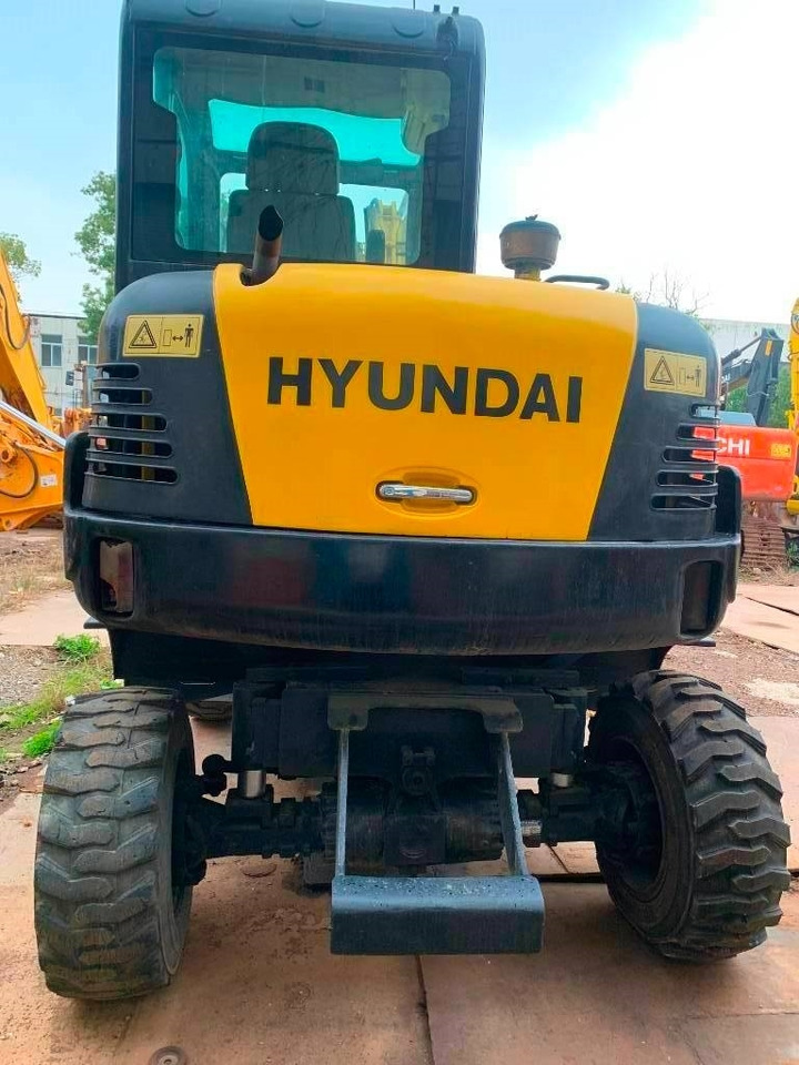 Hyundai Robex 60 W-7 - 휠 굴삭기 : 사진 5 Hyundai Robex 60 W-7 - 휠 굴삭기 : 사진 5