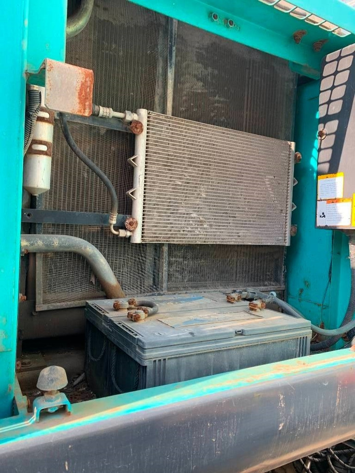Kobelco SK 210 LC-8 - 크롤러 굴삭기 : 사진 4 Kobelco SK 210 LC-8 - 크롤러 굴삭기 : 사진 4