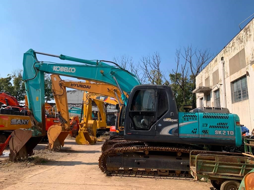 Kobelco SK 210 LC-8 - 크롤러 굴삭기 : 사진 1 Kobelco SK 210 LC-8 - 크롤러 굴삭기 : 사진 1