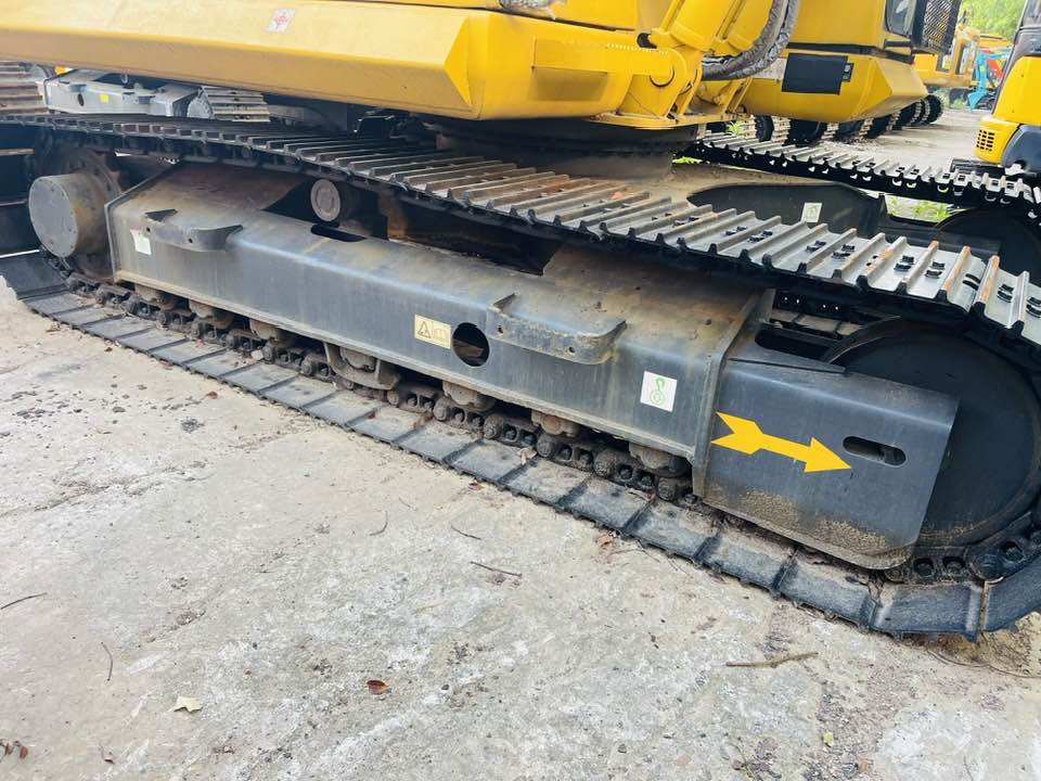 Komatsu PC130-8 - 미니 굴삭기 : 사진 3 Komatsu PC130-8 - 미니 굴삭기 : 사진 3