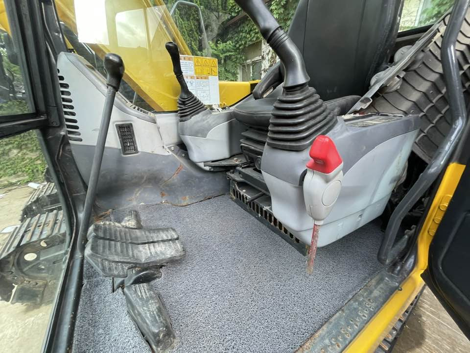 Komatsu PC130 - 미니 굴삭기 : 사진 3 Komatsu PC130 - 미니 굴삭기 : 사진 3