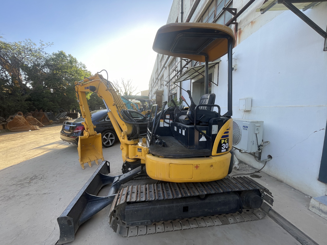 Komatsu PC30MR-5 - 미니 굴삭기 : 사진 1 Komatsu PC30MR-5 - 미니 굴삭기 : 사진 1