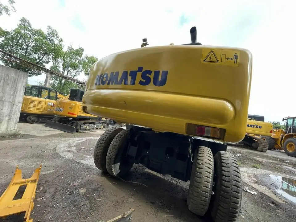 Komatsu PW160-11 - 휠 굴삭기 : 사진 5 Komatsu PW160-11 - 휠 굴삭기 : 사진 5