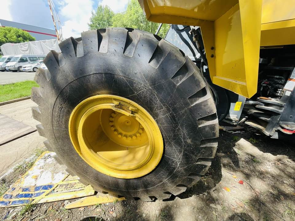 휠 로더 Komatsu WA380-8 : 사진 7
