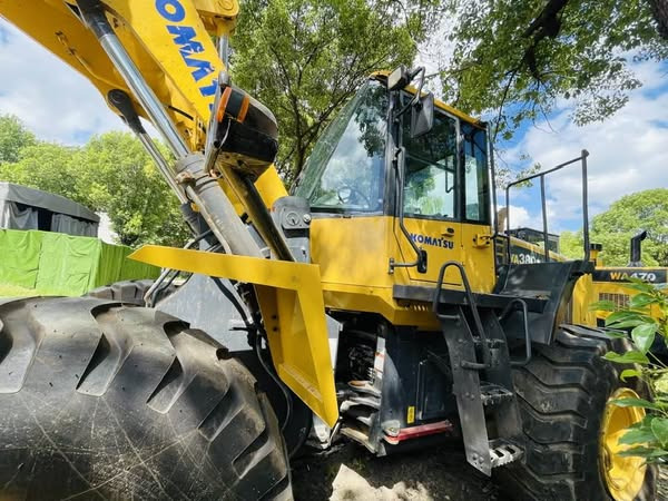 휠 로더 Komatsu WA380-8 : 사진 10