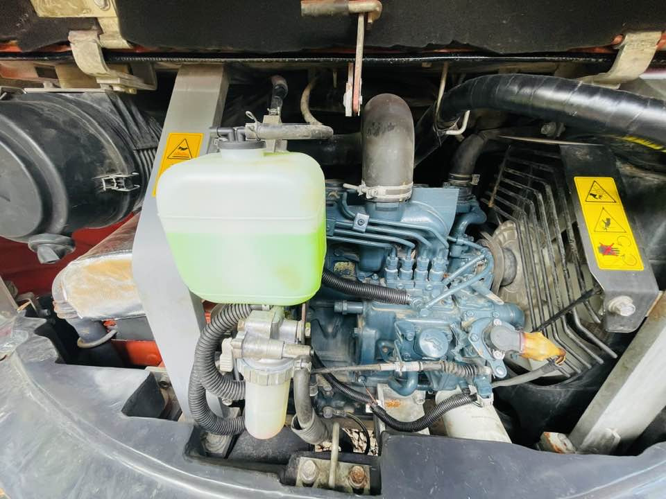 Kubota U55-4 - 미니 굴삭기 : 사진 4 Kubota U55-4 - 미니 굴삭기 : 사진 4