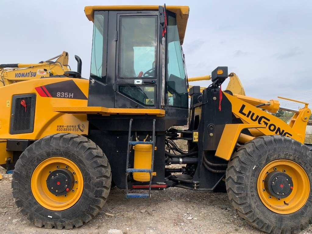 Liugong 835H - 크롤러 로더 : 사진 5 Liugong 835H - 크롤러 로더 : 사진 5