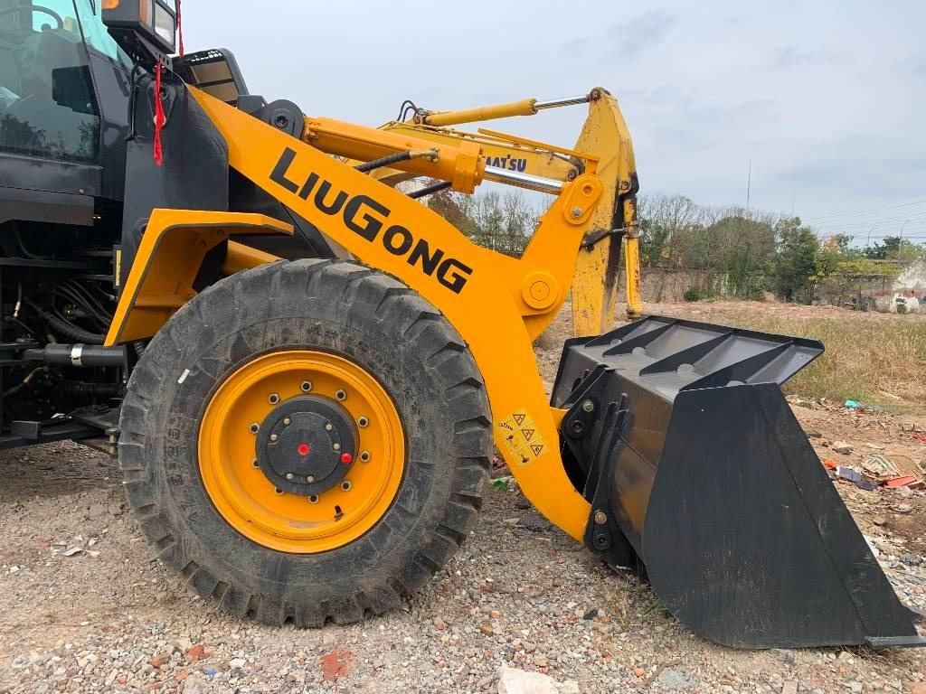 Liugong 835H - 크롤러 로더 : 사진 5 Liugong 835H - 크롤러 로더 : 사진 5
