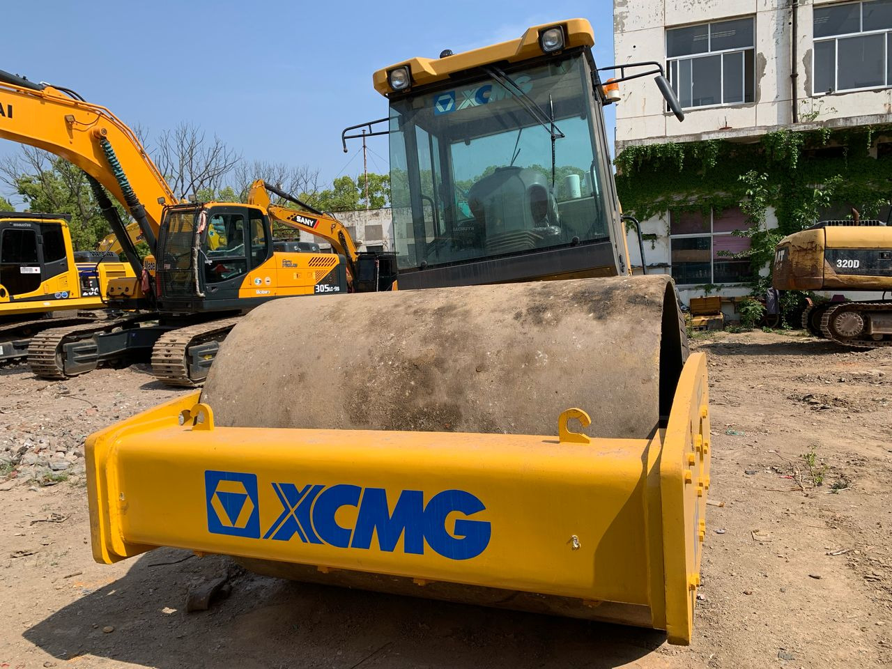 XCMG XS223J - 로드 롤러 : 사진 3 XCMG XS223J - 로드 롤러 : 사진 3