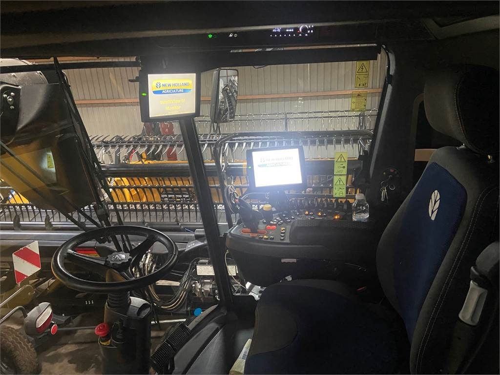 New Holland CR9.90 ST.V EU AMEA - 목초수확기 : 사진 5 New Holland CR9.90 ST.V EU AMEA - 목초수확기 : 사진 5