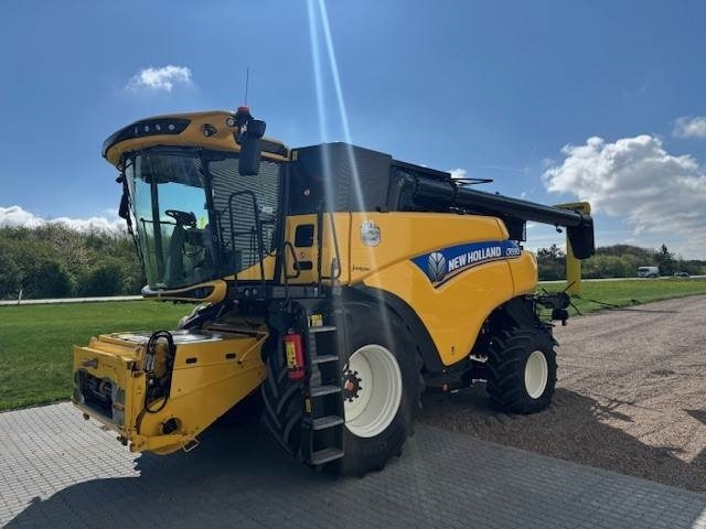 New Holland CR9.90 TIER4 - 목초수확기 : 사진 5 New Holland CR9.90 TIER4 - 목초수확기 : 사진 5