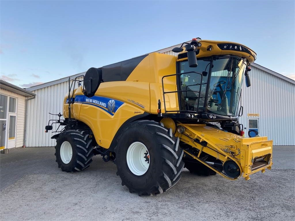New Holland CX8.90 STAGE5 SLH - 목초수확기 : 사진 2 New Holland CX8.90 STAGE5 SLH - 목초수확기 : 사진 2