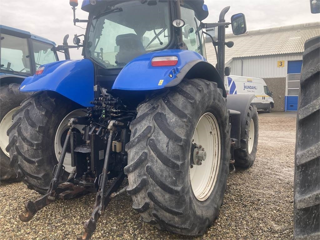 New Holland T7.220 CLASSIC  - 장궤형 트랙터 : 사진 4 New Holland T7.220 CLASSIC  - 장궤형 트랙터 : 사진 4
