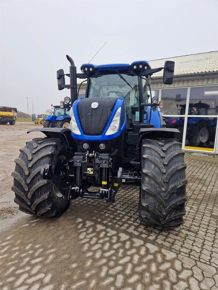 New Holland T7.270AC STAGE V - 장궤형 트랙터 : 사진 3 New Holland T7.270AC STAGE V - 장궤형 트랙터 : 사진 3