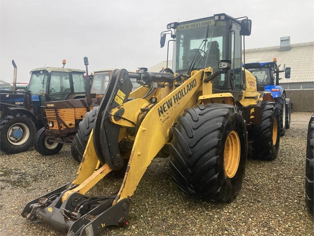 New Holland W170C LR T4B - 휠 로더 : 사진 1 New Holland W170C LR T4B - 휠 로더 : 사진 1