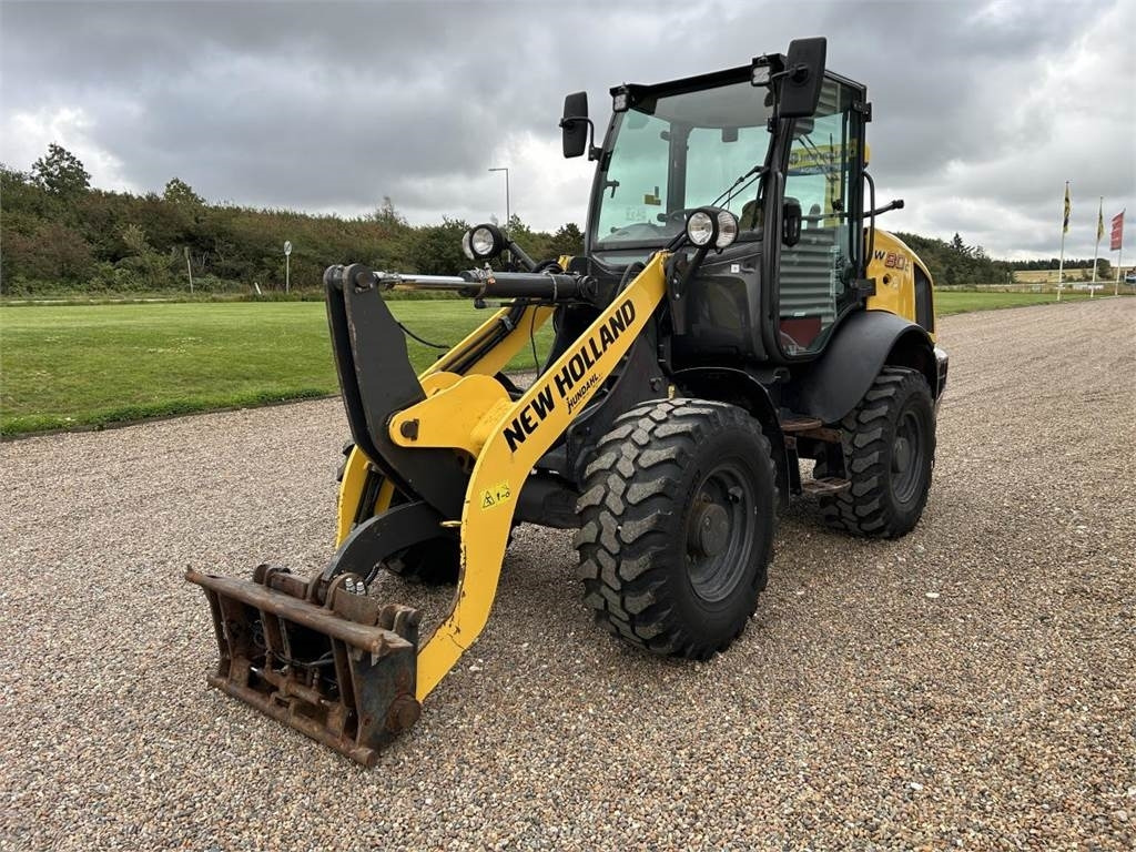 New Holland W80C ZB HS-AG - 휠 로더 : 사진 3 New Holland W80C ZB HS-AG - 휠 로더 : 사진 3