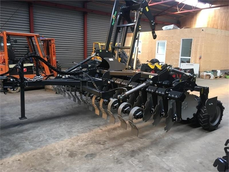 Agro - TOM 4 m. bugseret med slæbeplanke - 체인 해로 : 사진 2 Agro - TOM 4 m. bugseret med slæbeplanke - 체인 해로 : 사진 2