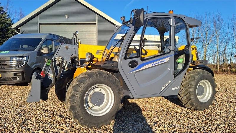 Eurotrac TH25.6 Fabrks ny - 텔레스코픽 핸들러 : 사진 1 Eurotrac TH25.6 Fabrks ny - 텔레스코픽 핸들러 : 사진 1