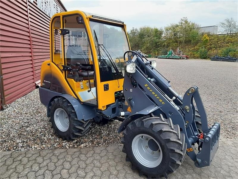 Eurotrac W12S med førerhus, skovl og gafler - 수확기 : 사진 3 Eurotrac W12S med førerhus, skovl og gafler - 수확기 : 사진 3