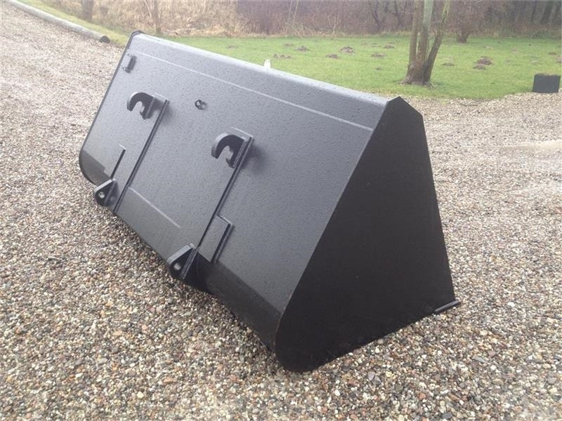 Manitou J-Maskiner Kornskovl - 텔레스코픽 핸들러 : 사진 3 Manitou J-Maskiner Kornskovl - 텔레스코픽 핸들러 : 사진 3