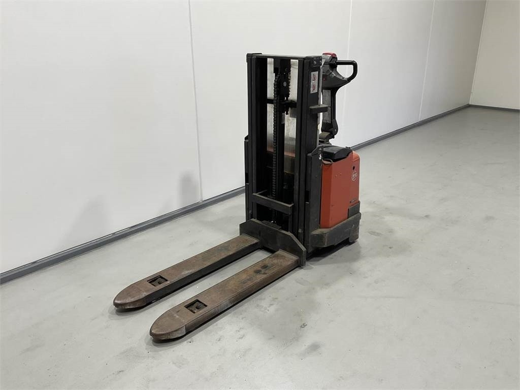 BT S16D - 스태커 : 사진 4 BT S16D - 스태커 : 사진 4