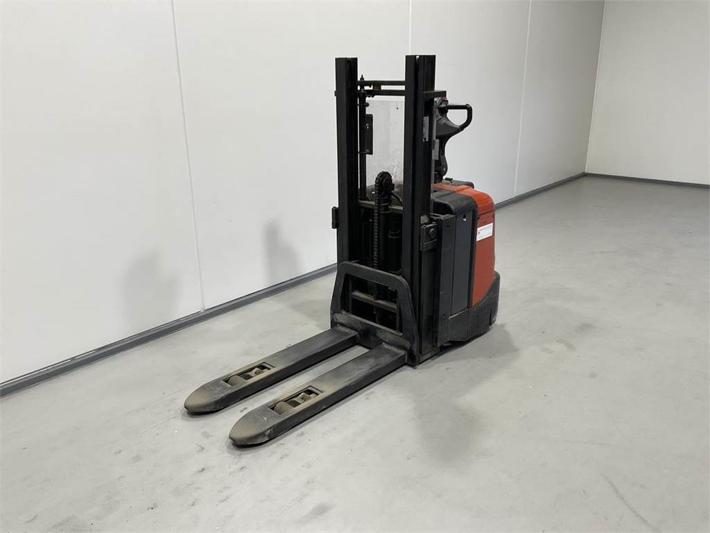 BT SPE125L - 스태커 : 사진 4 BT SPE125L - 스태커 : 사진 4