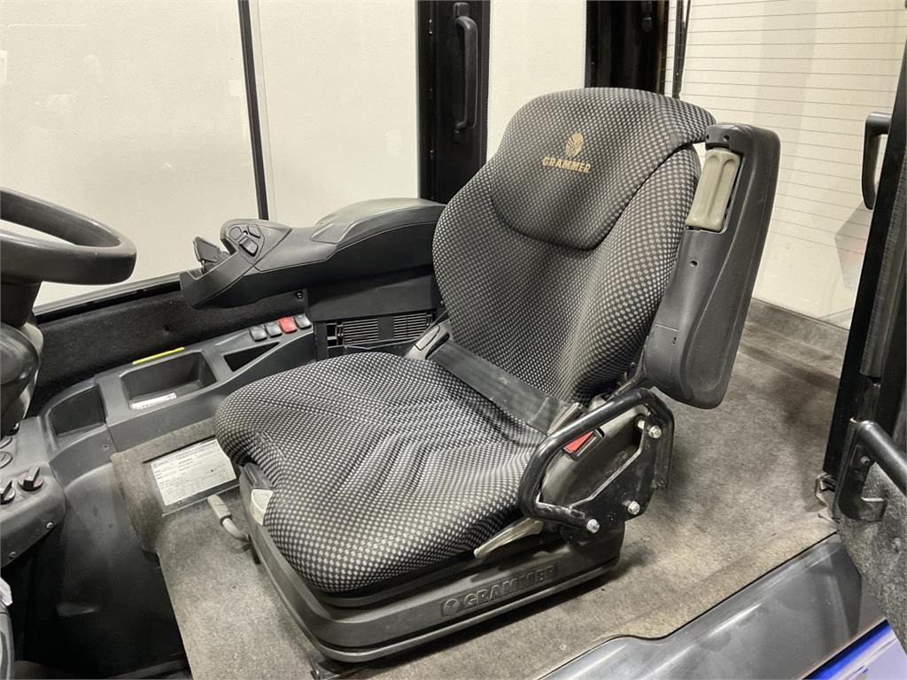 CAT EP35N - 전기 지게차 : 사진 5 CAT EP35N - 전기 지게차 : 사진 5