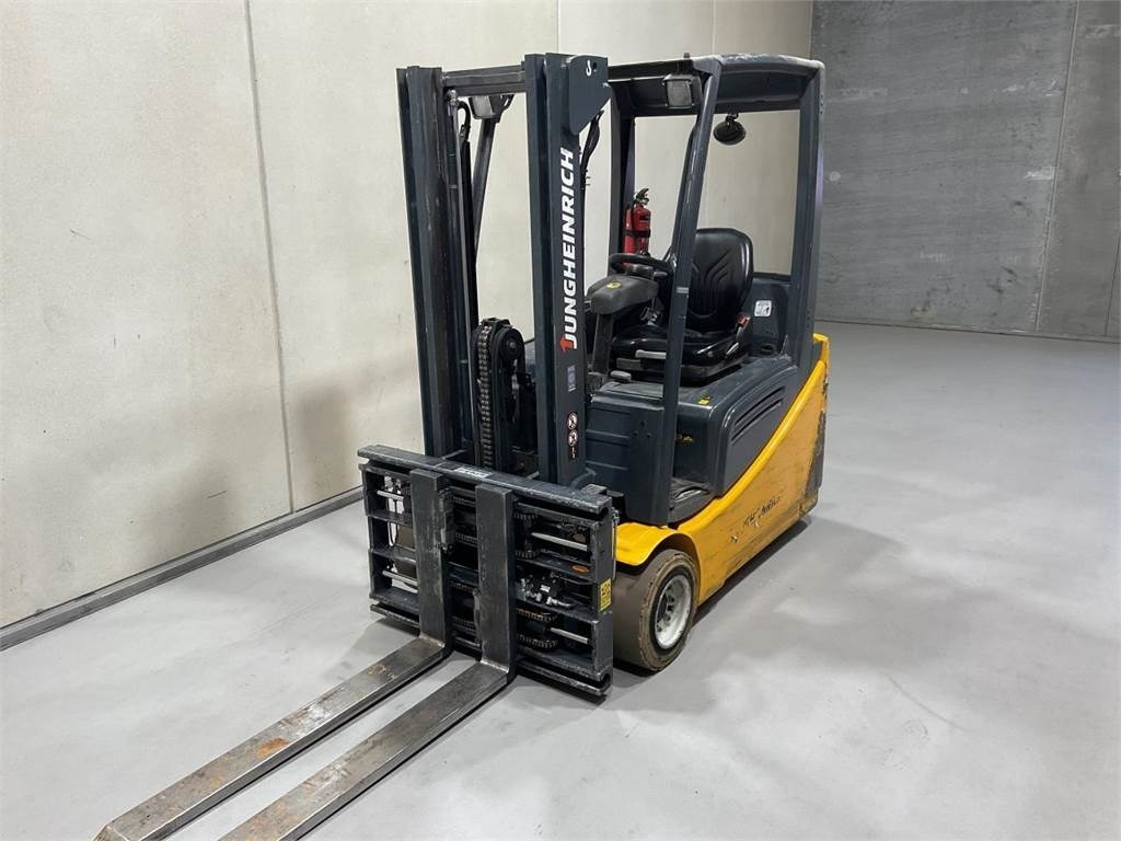 Jungheinrich EFG 218 SP 300ZZ - 전기 지게차 : 사진 4 Jungheinrich EFG 218 SP 300ZZ - 전기 지게차 : 사진 4