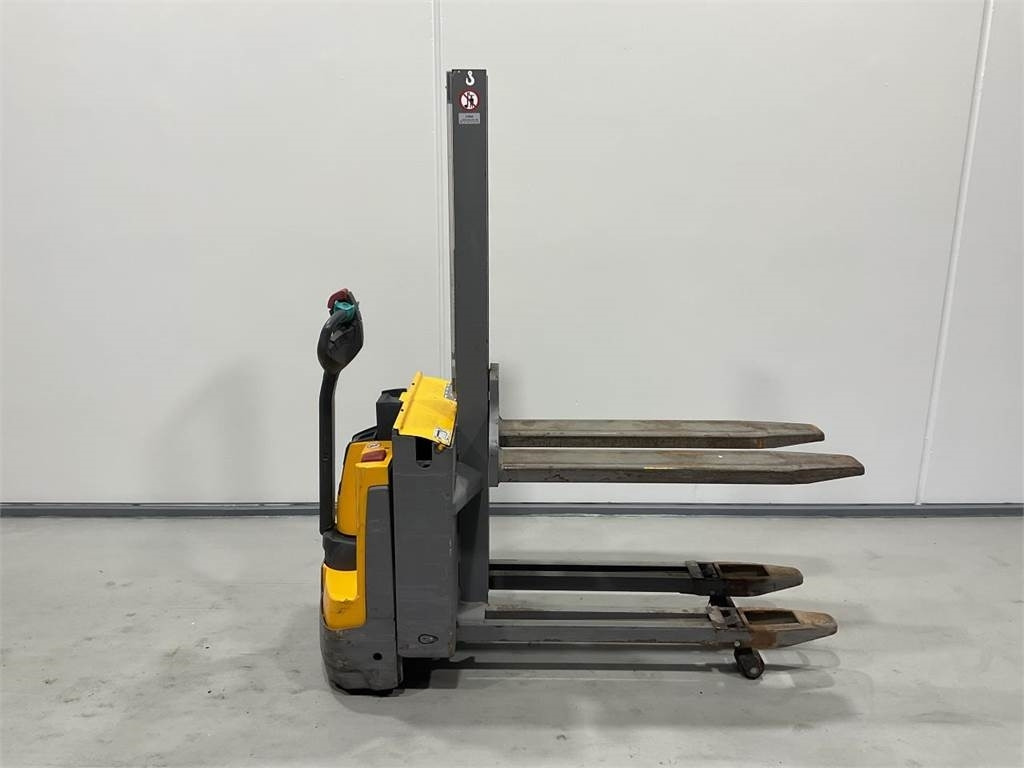 Jungheinrich EMD 118 - 스태커 : 사진 1 Jungheinrich EMD 118 - 스태커 : 사진 1