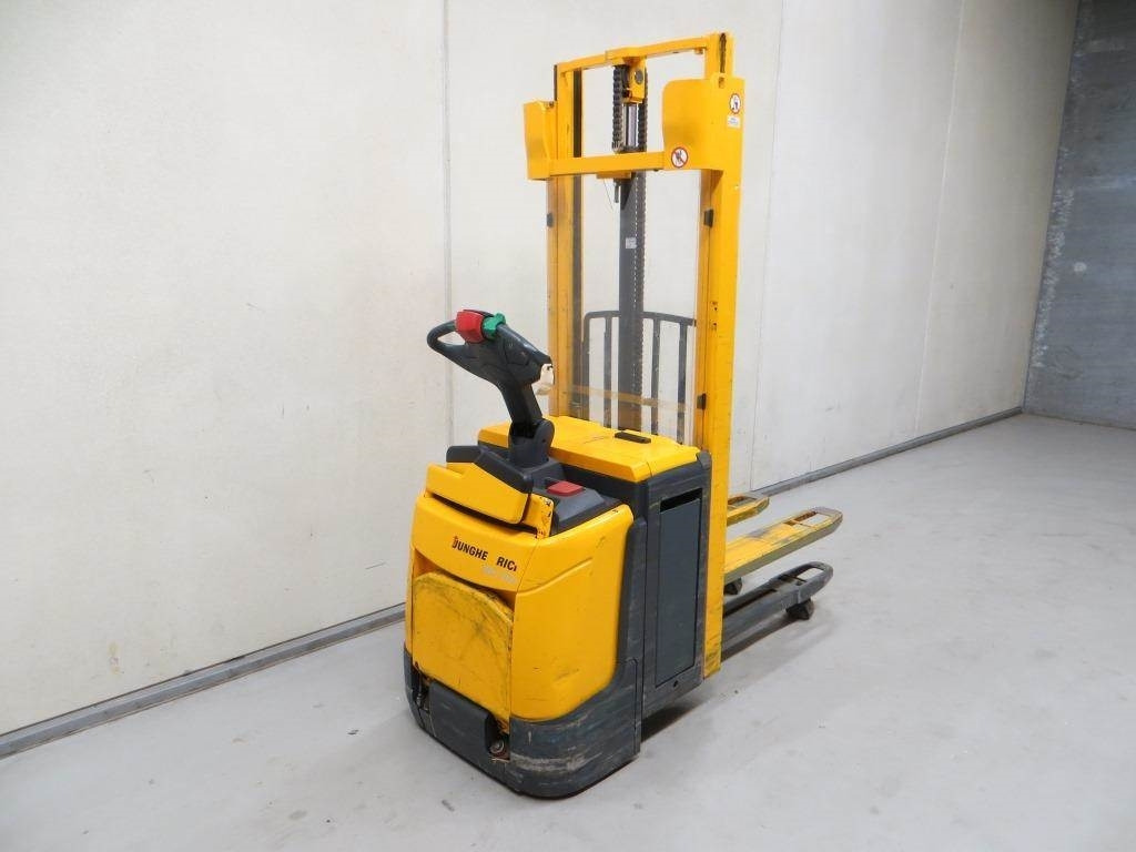 Jungheinrich ERC 212Z - 스태커 : 사진 4 Jungheinrich ERC 212Z - 스태커 : 사진 4