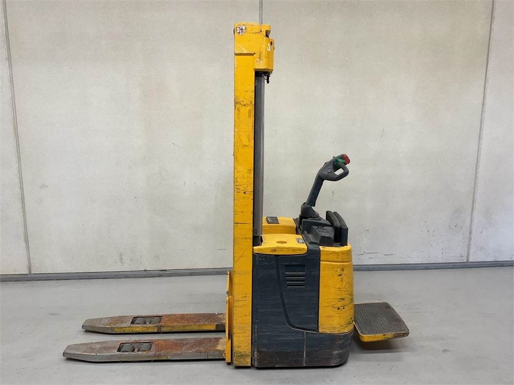 Jungheinrich ERC 214 - 스태커 : 사진 3 Jungheinrich ERC 214 - 스태커 : 사진 3