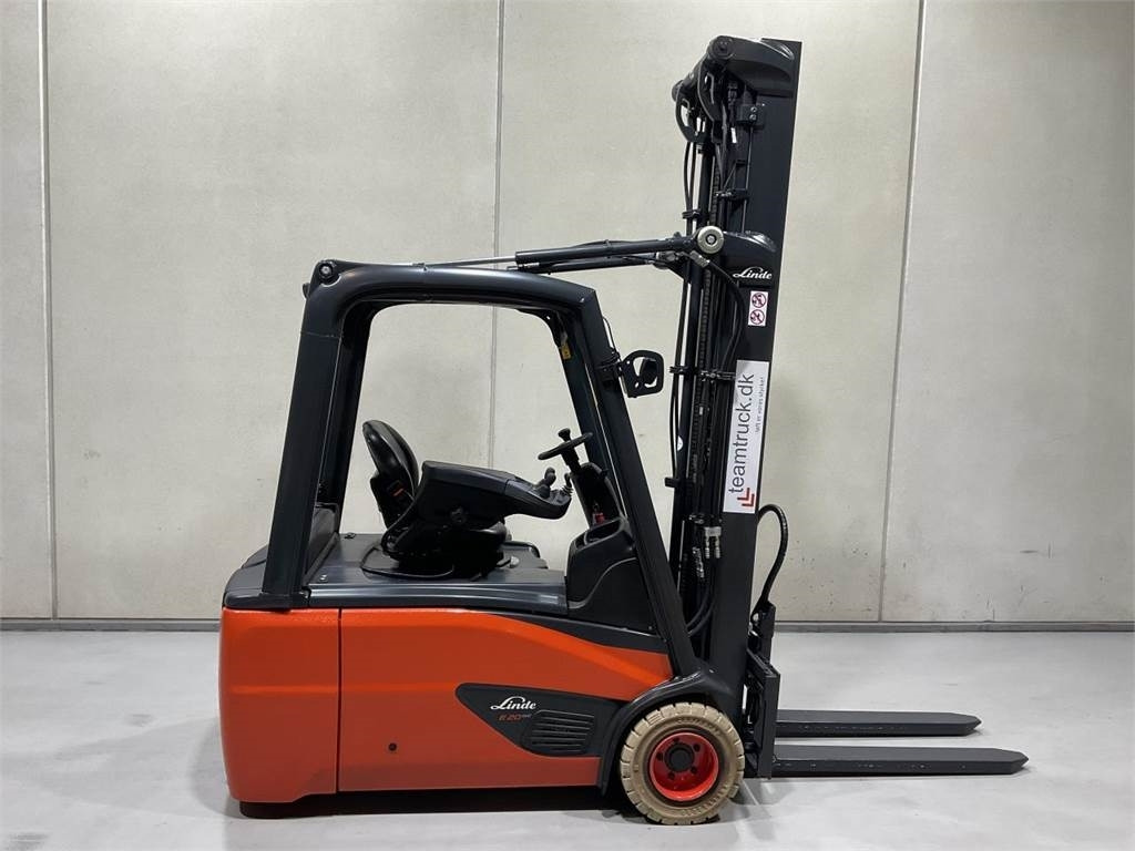 Linde E20-02 - 전기 지게차 : 사진 1 Linde E20-02 - 전기 지게차 : 사진 1