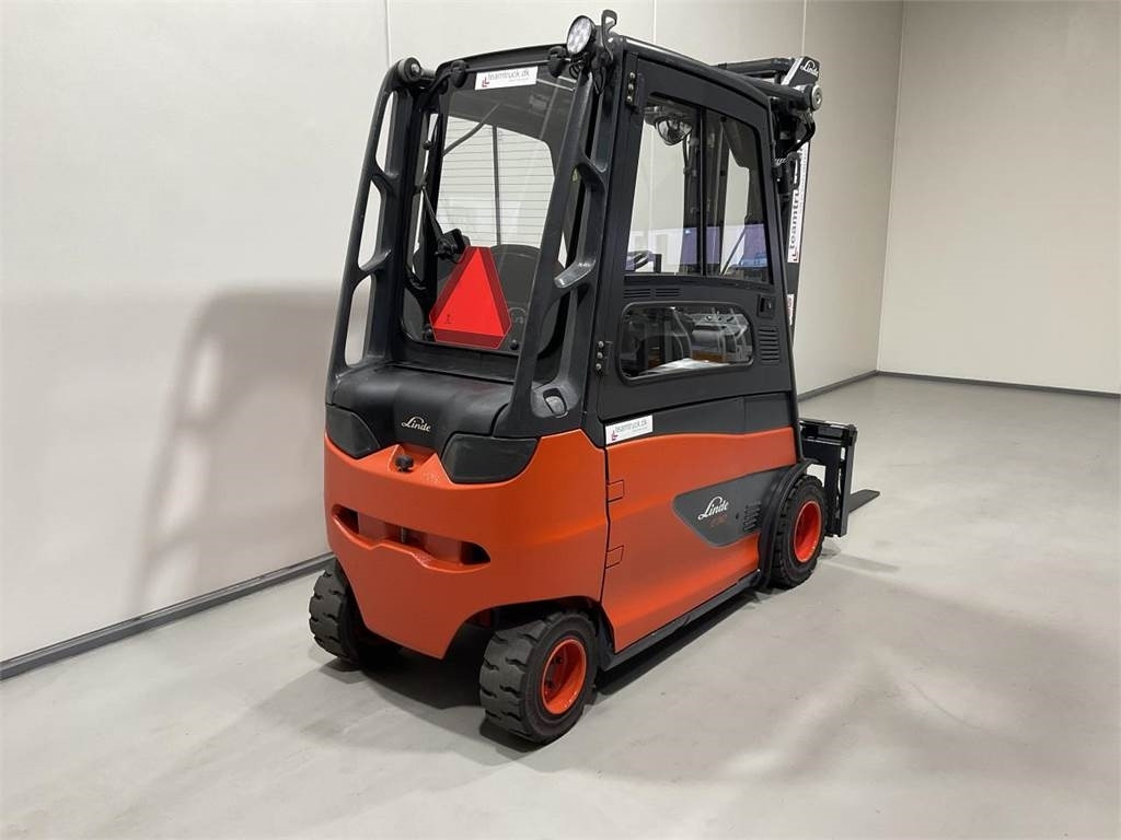 Linde E30HL-01/600  - 전기 지게차 : 사진 2 Linde E30HL-01/600  - 전기 지게차 : 사진 2