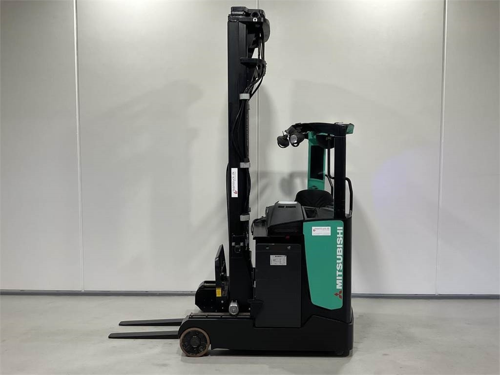 Mitsubishi RB16NH - 리치 트럭 : 사진 3 Mitsubishi RB16NH - 리치 트럭 : 사진 3