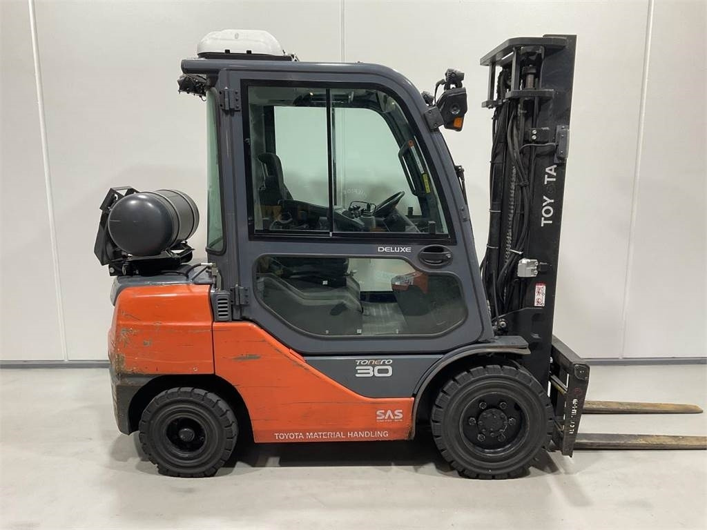 Toyota 02-8FGF30 - LPG 지게차 : 사진 1 Toyota 02-8FGF30 - LPG 지게차 : 사진 1
