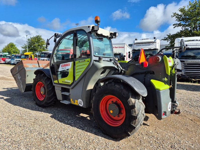 Claas Scorpion 7044 - 농업용 기계 : 사진 3 Claas Scorpion 7044 - 농업용 기계 : 사진 3