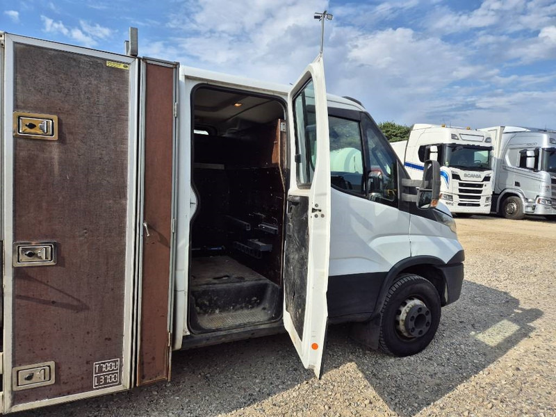 Iveco 70c17 // med lad og presenning - 드롭사이드/ 플랫베드 트럭 : 사진 5 Iveco 70c17 // med lad og presenning - 드롭사이드/ 플랫베드 트럭 : 사진 5